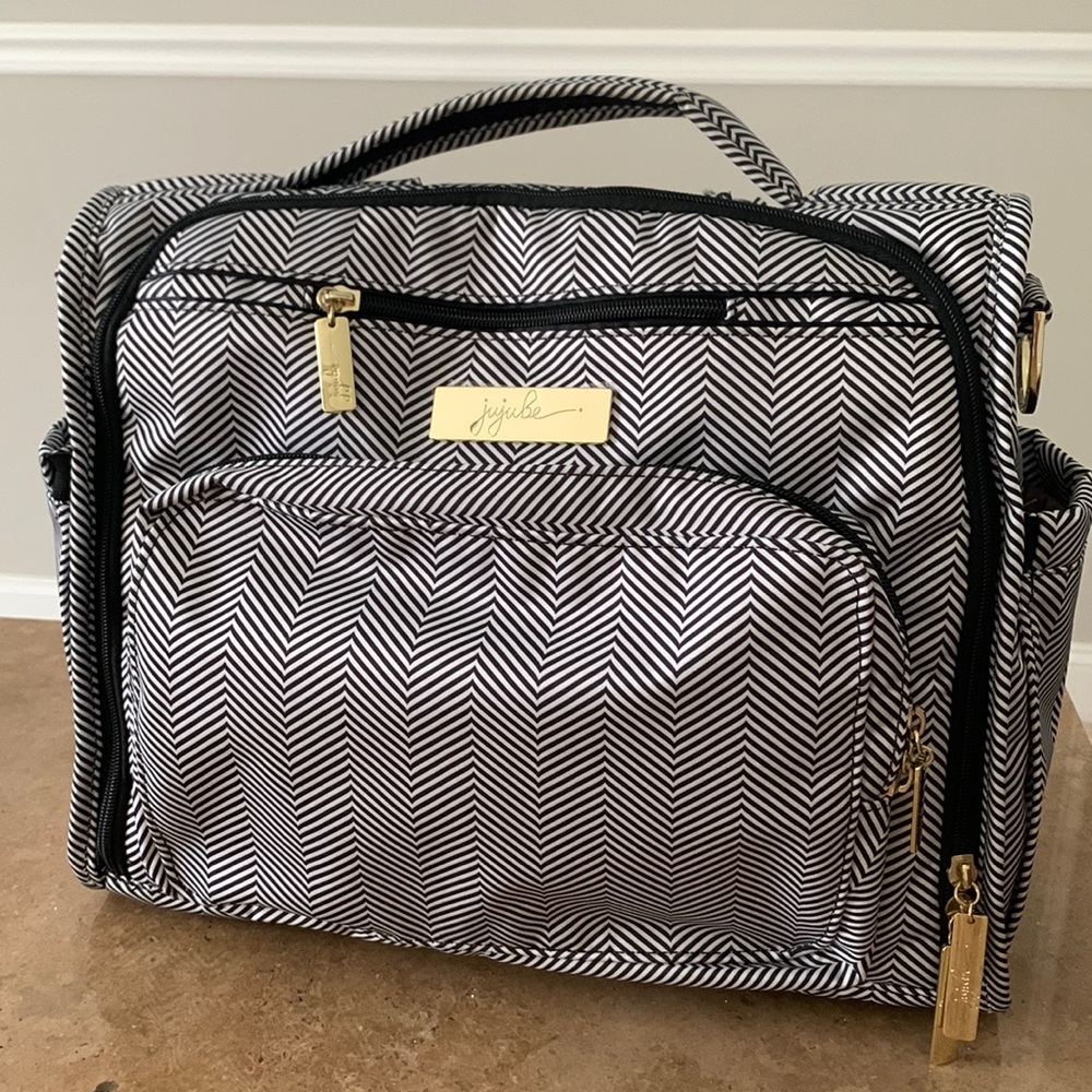 B.F.F. Diaper Bag- jujube (Queen of the Nile)